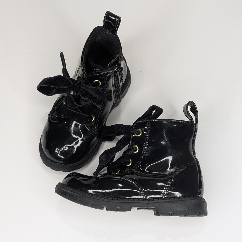 🖤 H&M Black Patent Leather Lace-Up‎ Boots — Toddler Size 20/21